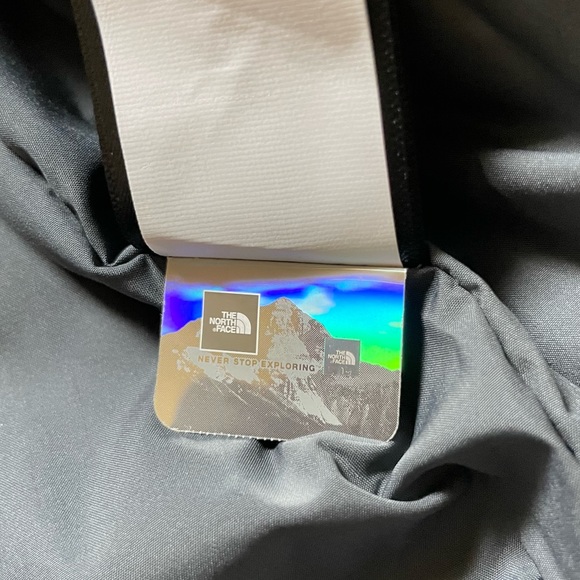 The North Face Women’s Explore Farther Parka - Picture 9 of 9